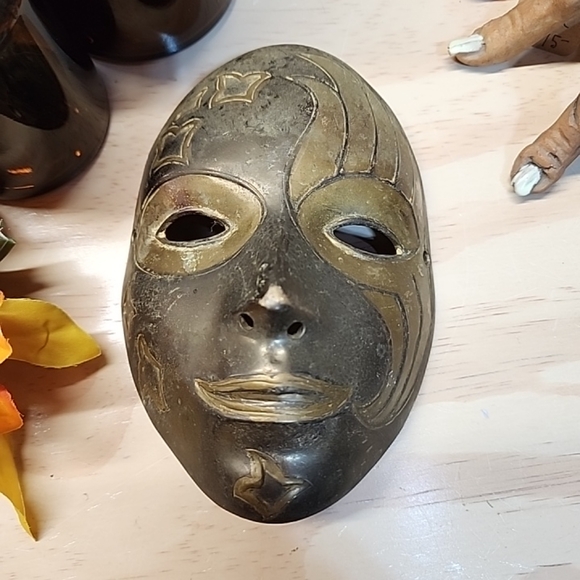 PAIR Vintage Solid Brass Decorative Mask, Made in India, Two-Toned Brass Mask. - Picture 2 of 8